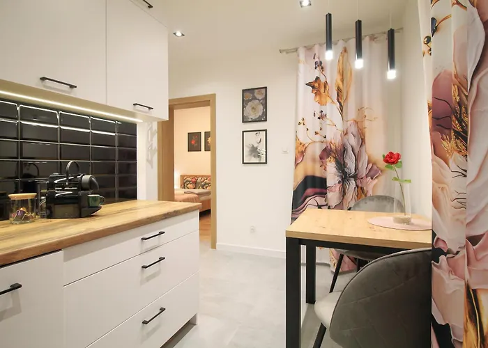 Premium Apartment - Red Rose - Self Check-In
